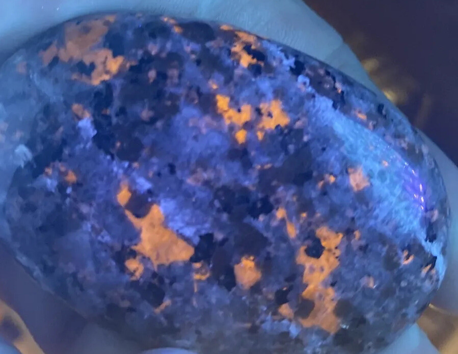 yooperlite palm stone