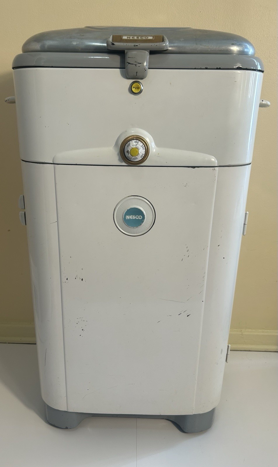 Vintage 1950s NESCO Infra-Red Roaster Oven Model 335 w/ Griddle, Pans & Manual