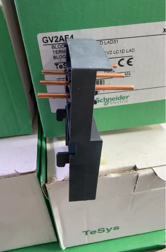 1PC NEW Schneider Connector GV2AF4 #YY