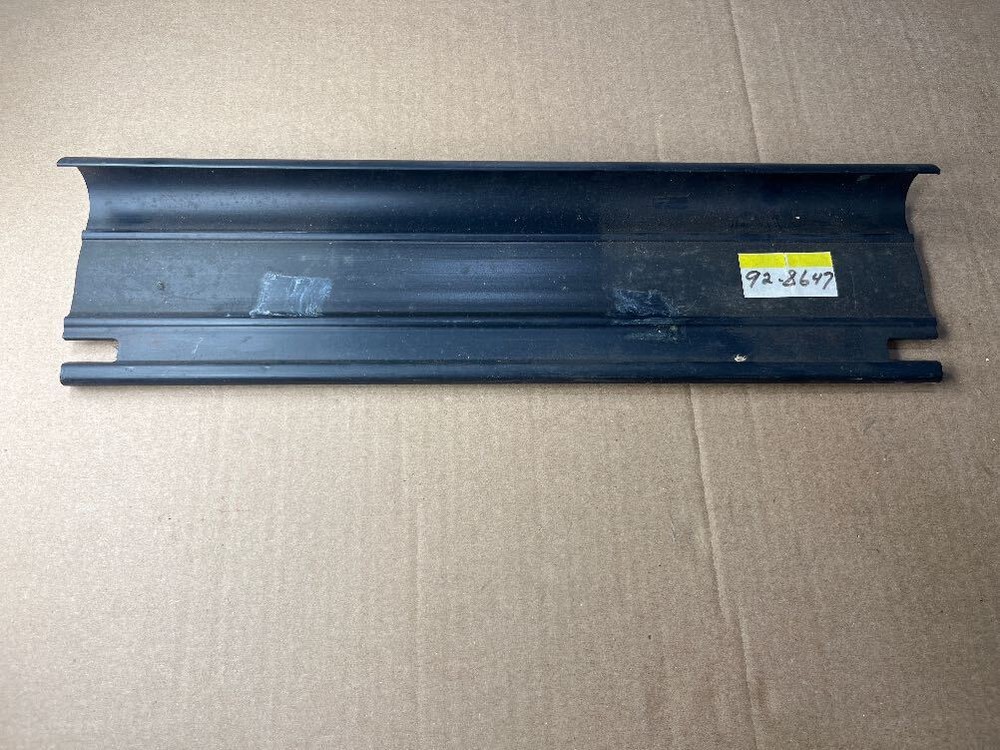 Toro Wheel Horse 92-8647 SHIELD-TRAILING