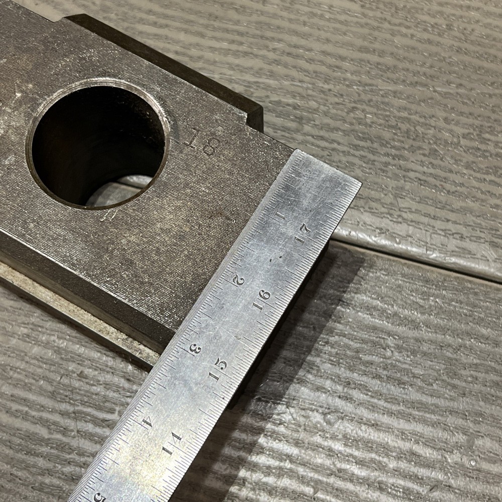 VERTICAL LATHE TOOL BLOCK HOLDER (E1)