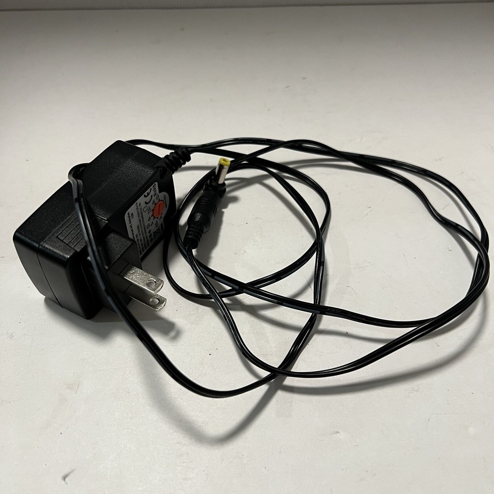 Audio2000’s Wireless Microphone and Lavalier Microphone Preowned Working