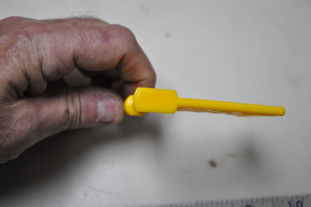 Bright Yellow Plastic Rifle Bolt Open Safety Devises, Combo tool type,Scope/pin