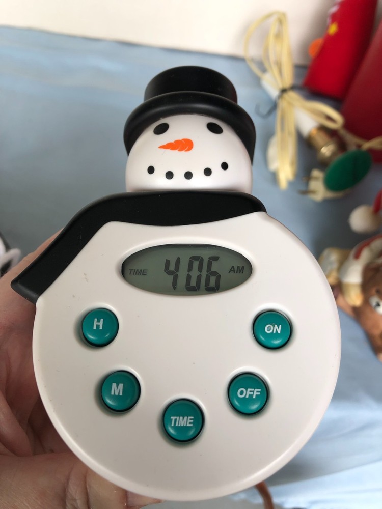 Ingraham SNOWMAN Digital Clock Light Timer #G9