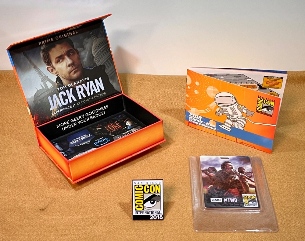 2018 SDCC COMIC-CON Box, Badge & Comic-Con “Eye” Pin, Walking Dead