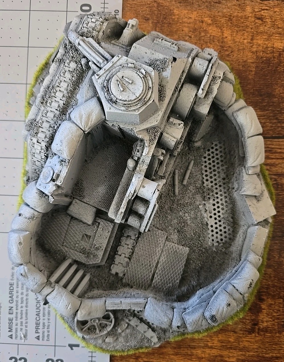 NEW Warhammer 40K VINTAGE Crashed Chimera Bunker Terrain Wreck Emplacement OOP