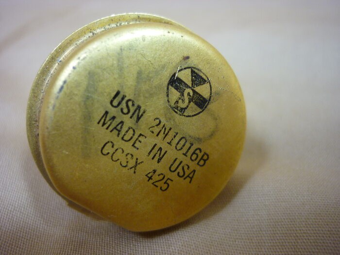 Microchip Technology Transistor USN 2N1016B Vintage Electronics  26A068