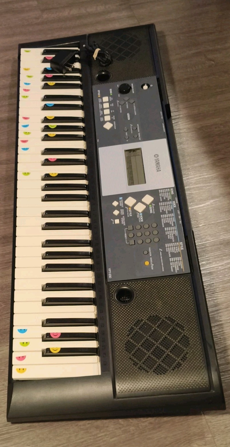 Yamaha YPT-230 61-Key Portable Arranger Digital Keyboard