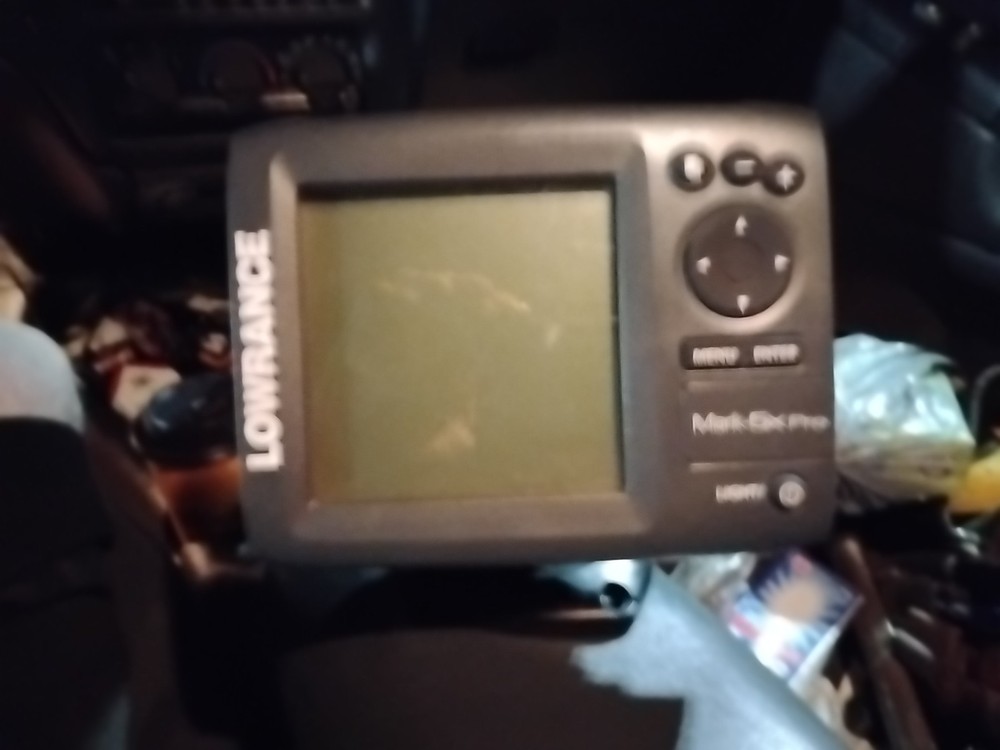 LOWRANCE Mark-5x Pro Fishfinder Chartplotter. 5” Screen AS IS UNTESTED