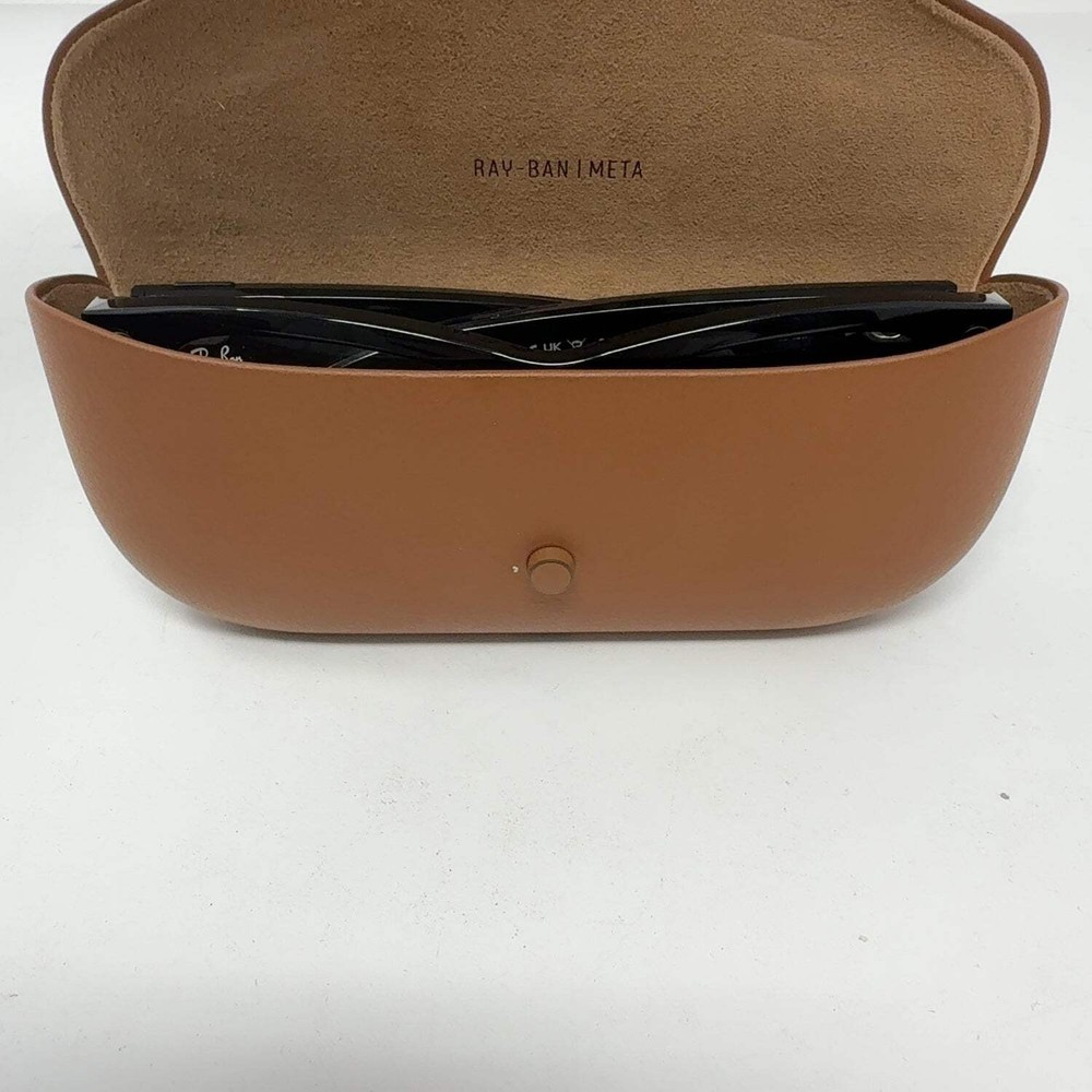 RayBan Meta Wayfair Glasses w/Case
