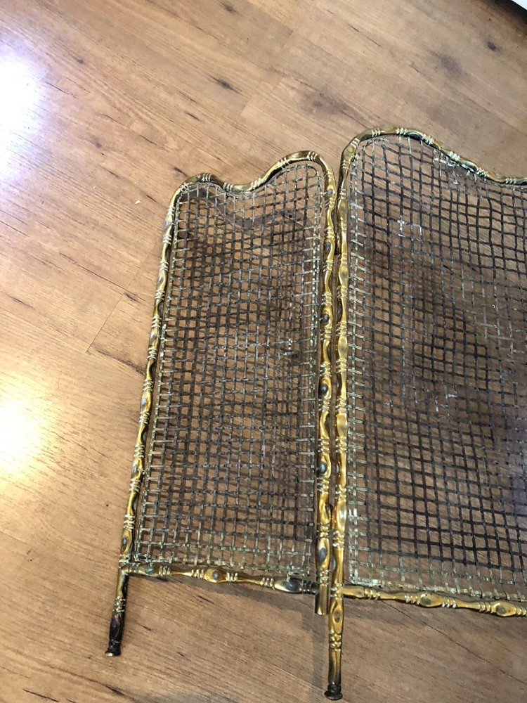 Fireguard - Vintage Brass 3-Panel Folding Wire Mesh – Collectible