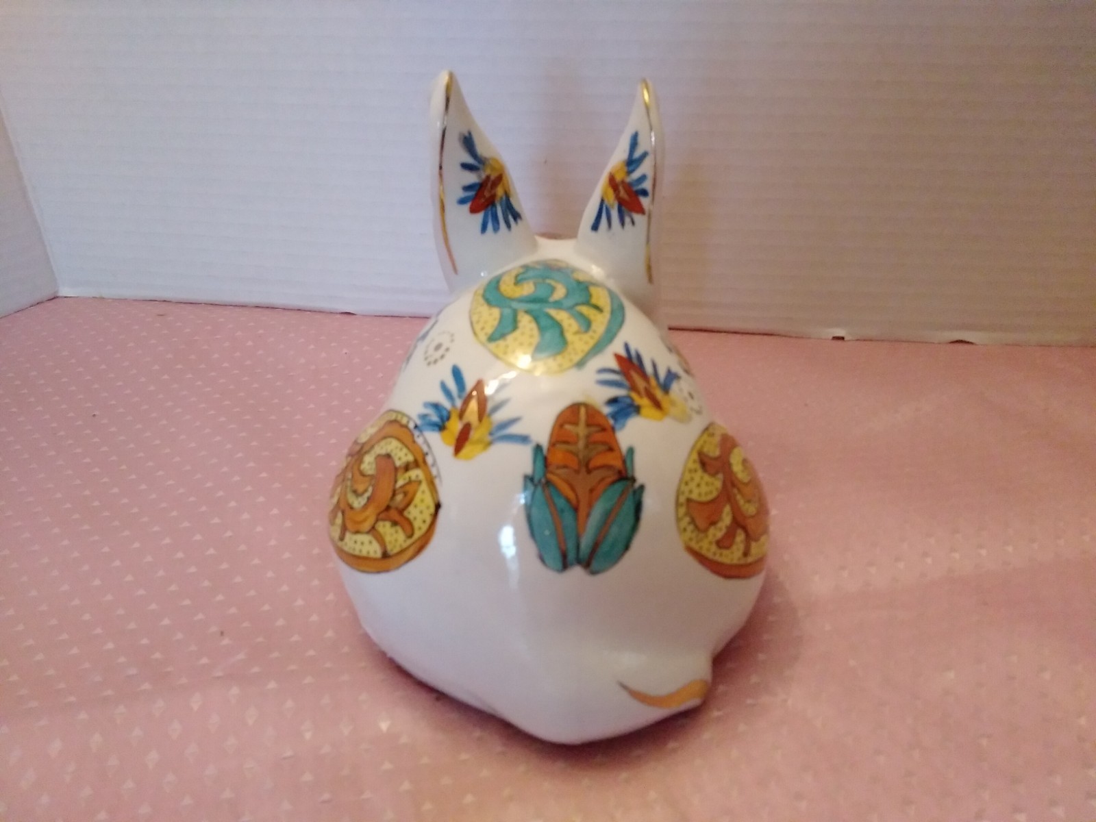 Imari Style Rabbit Japanese Hand Painted Porcelain Floral Design Gold Accents