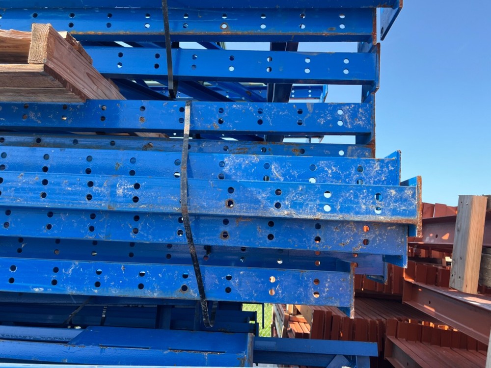 Industrial pallet racking 