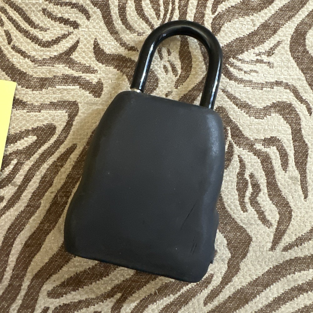 Master Lock Combination Box Portable Security Safe 4-Digit Key Storage Lock Box