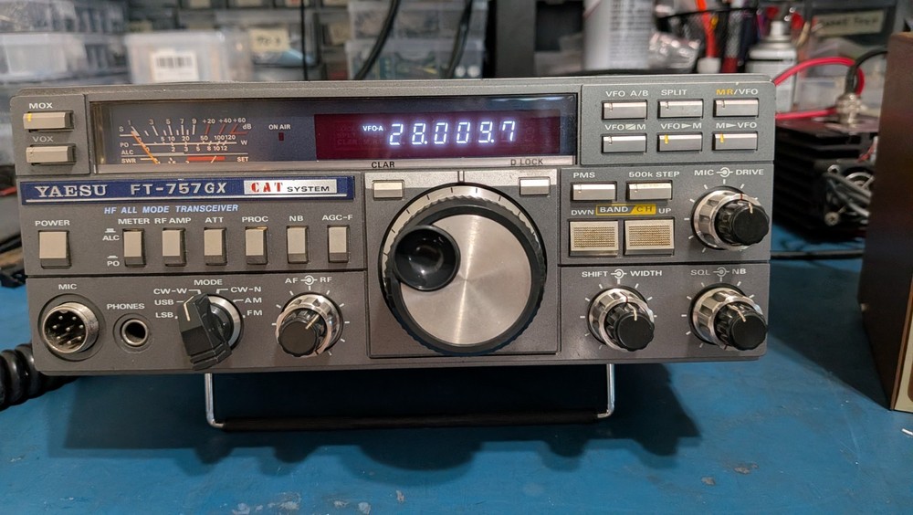YAESU FT-757GX, Working , Nice transceiver