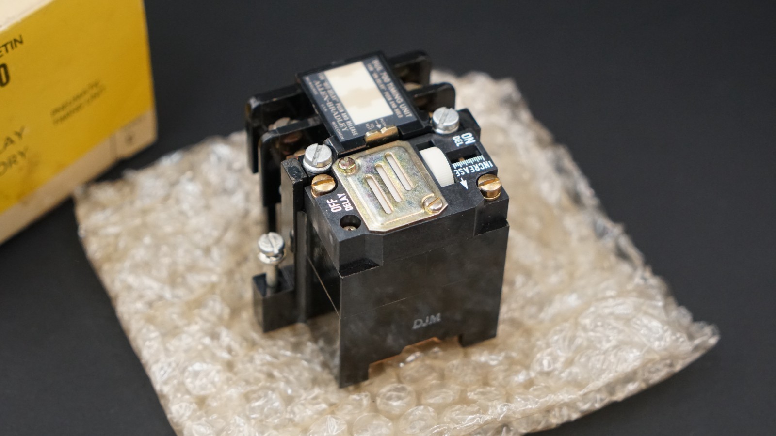 Allen Bradley 700-NT Pneumatic Time Delay Relay (SER C)