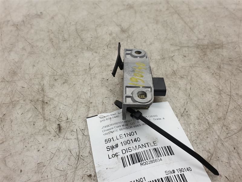 2001 LEXUS GS300 CHASSIS ECM YAWRATE SENSOR CONTROL MODULE ASSEMBLY