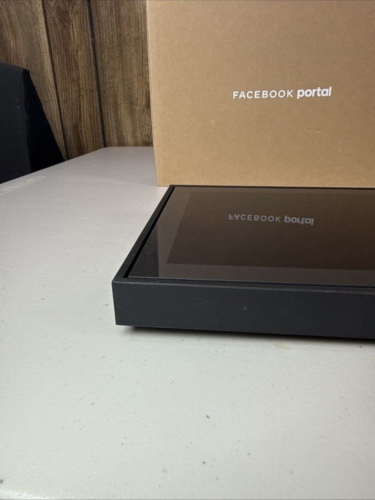 Portal From Facebook Smart Hands-Free Video Calling Device