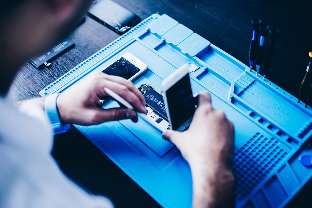 iPhone 5s/se/6/7/8 Battery Replacement Service