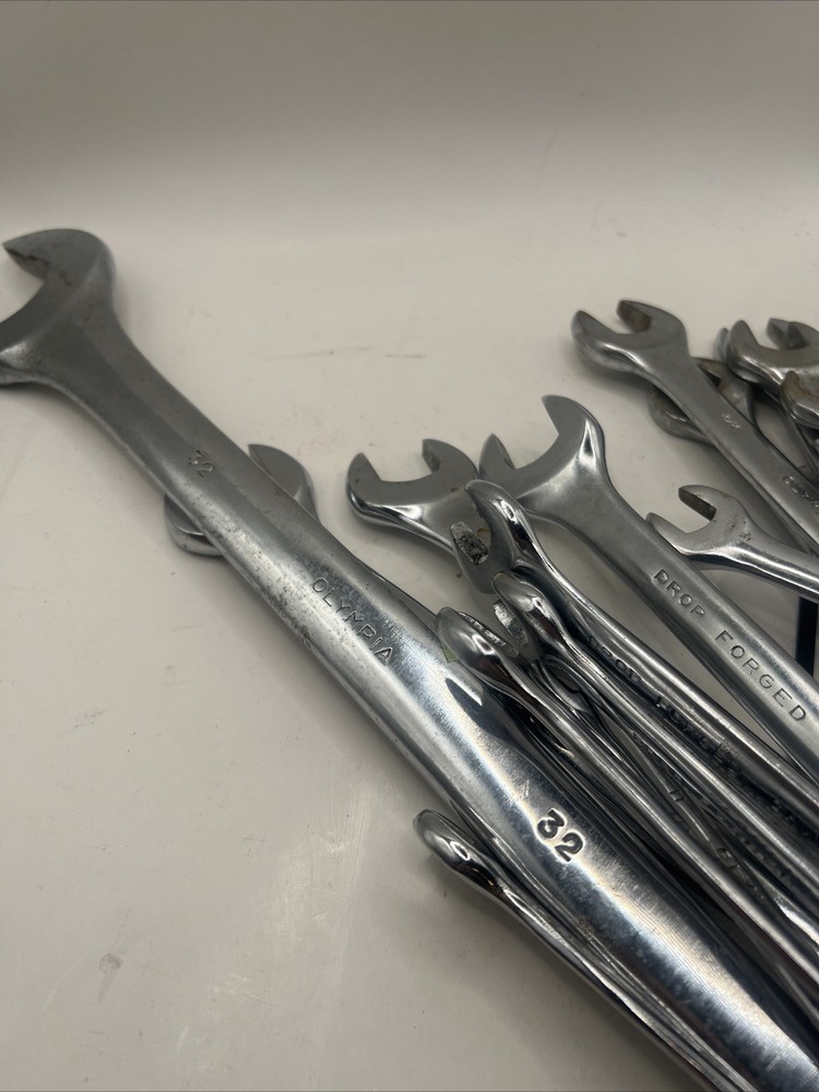 17 Olympia Wrench Set Metric And Standard Socket