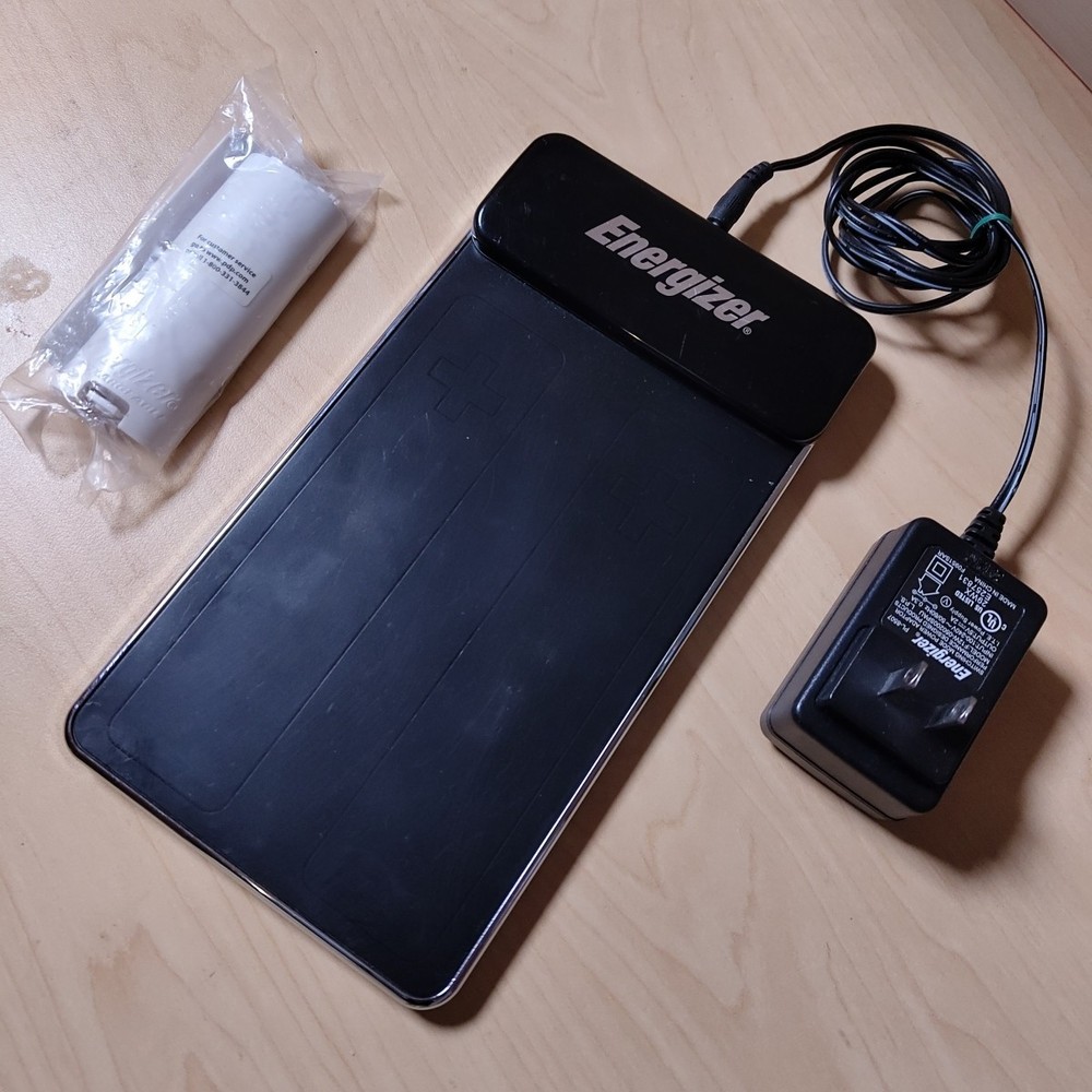 Energizer PL-7581 Wii Flat Panel Induction Battery Charging Pad Remote Charger