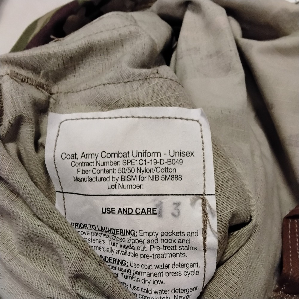 OCP Uniform Set – Small Regular – Genuine Issue Coat & Pants