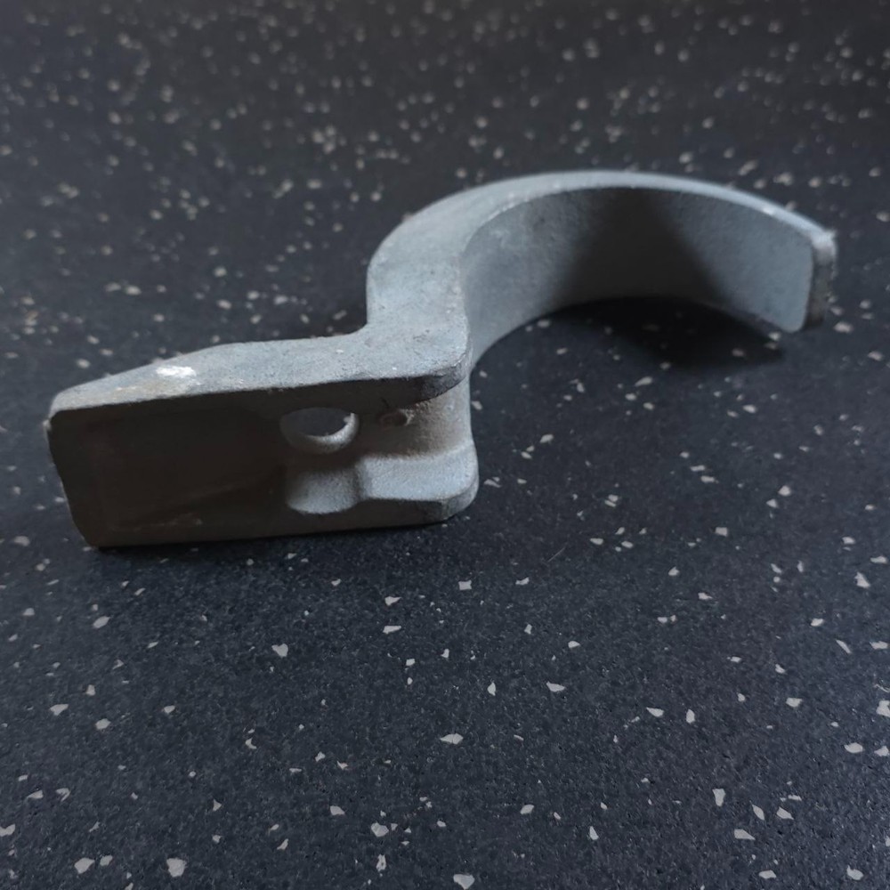 T&B Thomas & Betts 3 1/2 Inch Pipe Strap Iron 1284 - Used
