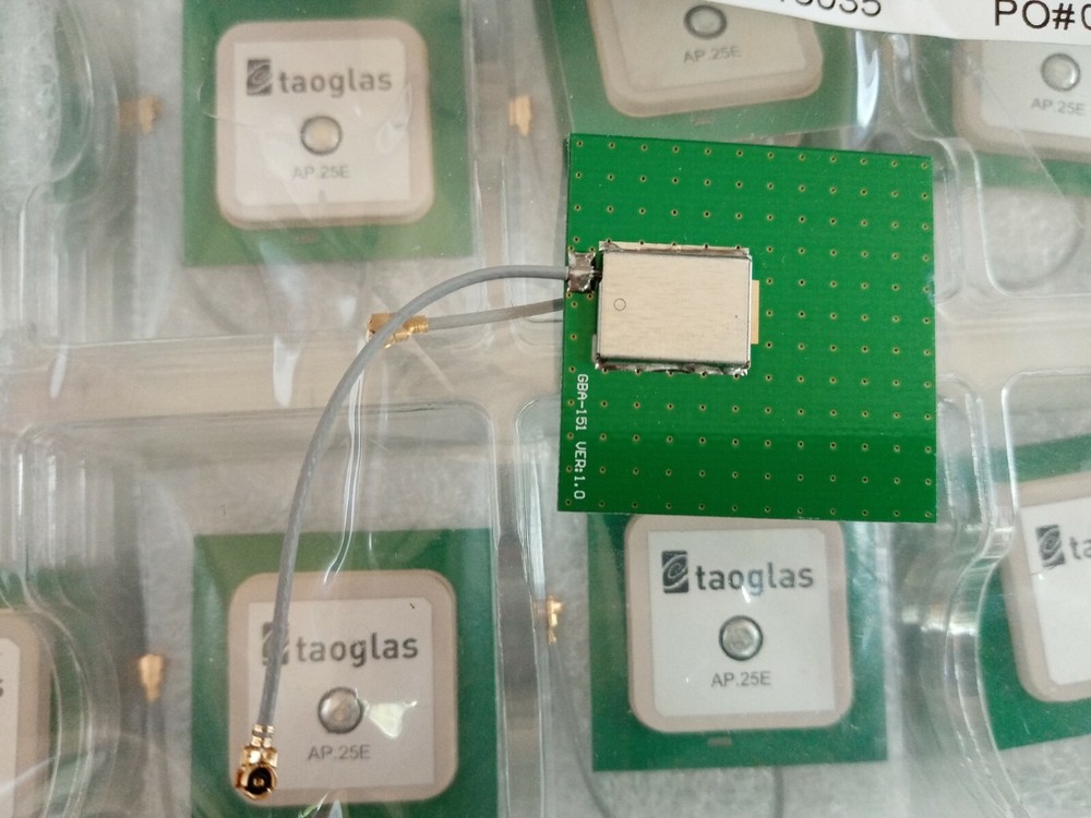 Taoglas Antenna Module AP.25E.07.0054A with front-end Saw Filter