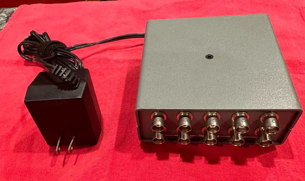 Extron ADA 2 300 HV - RGB Analog Distribution Amplifier