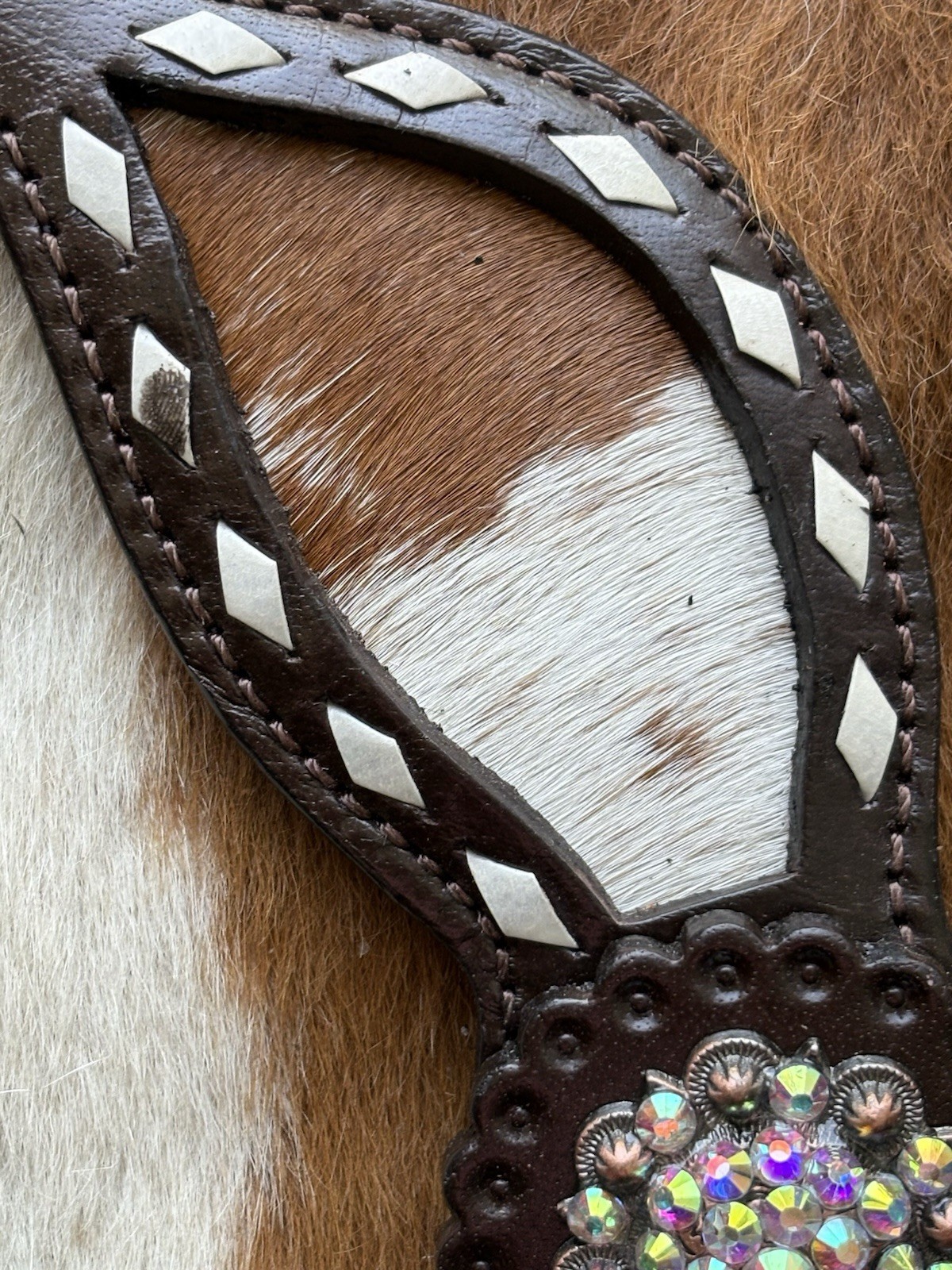 Ladies Top Grain Leather With Hair On Cowhide Western Pair Spur Straps