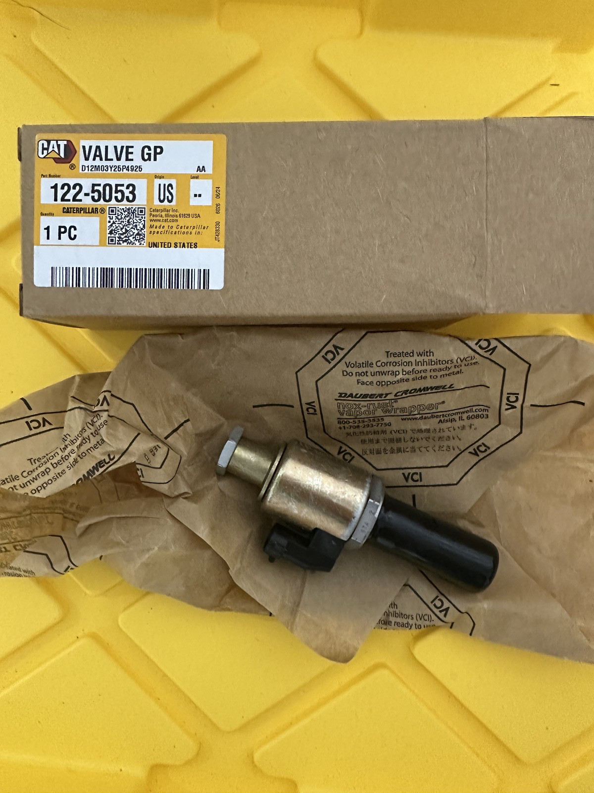 1225053 - VALVE GP 12 VOLT. CAT 122-5053