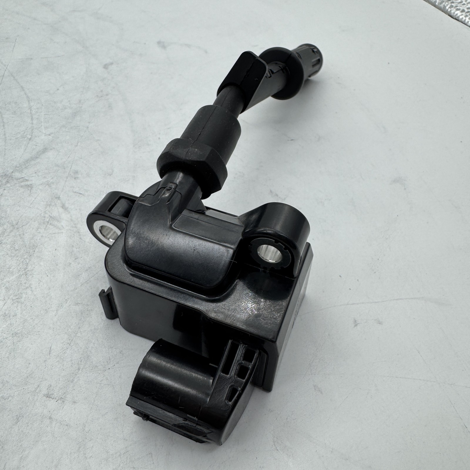 1pack Ignition Coil For BOSCH Mercedes 2011-2016 C350 E400 GLE350 GLK350 ML350