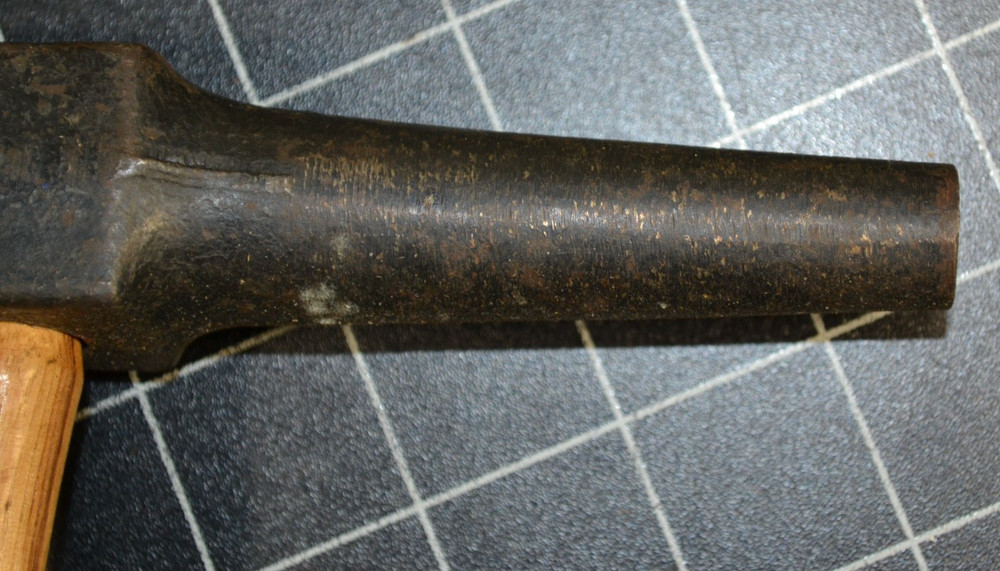 HELLER - BLACKSMITH PUNCH - 3/4" - ORIGINAL HANDLE - UNUSED