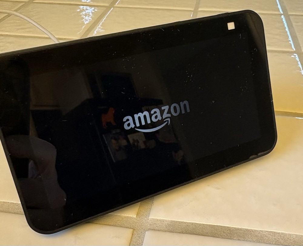 Amazon Echo Show 5 Smart Display Speaker Black Model C76N8S Alexa