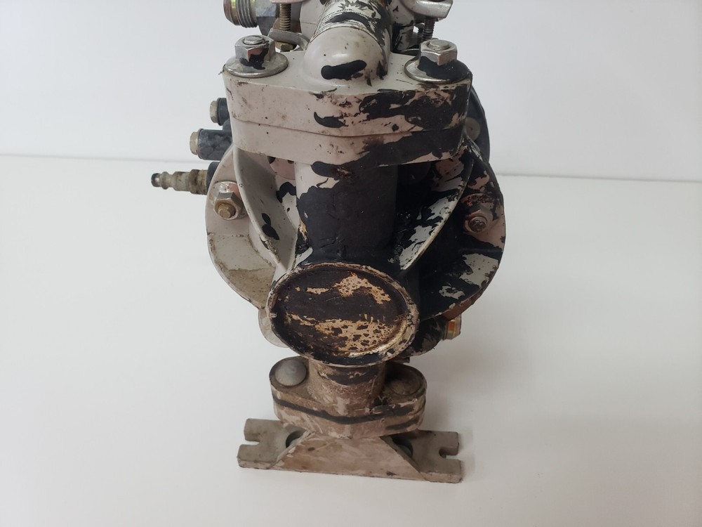 ARO 666053-322 Diaphragm Pump