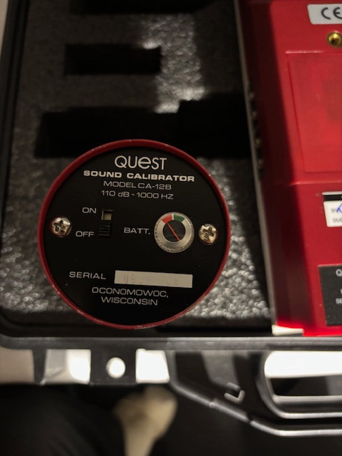 Quest Model 1800 Precision Impulse Sound Meter and Model OB-100 Filter Set