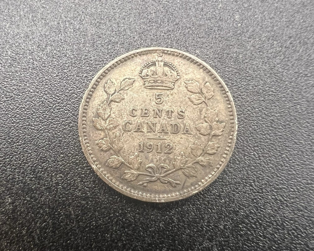 1912 Canada 5 Cents Silver