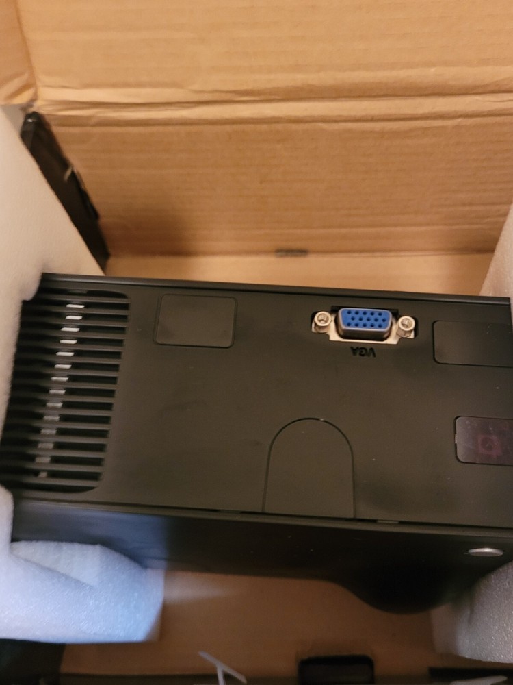 FAVI RioHD-LED Portable Projector & Remote Control Only UNTESTED AS IS READ