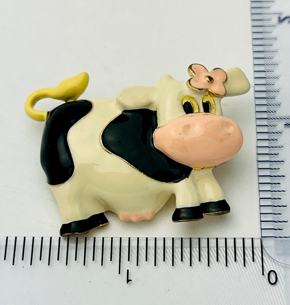 Quality Enamel Cow Pin/Brooch