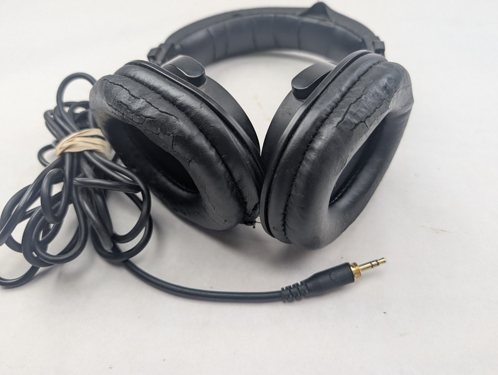 Audio-Technica ATH-M30X Over the Ear Headphone - Needs pads
