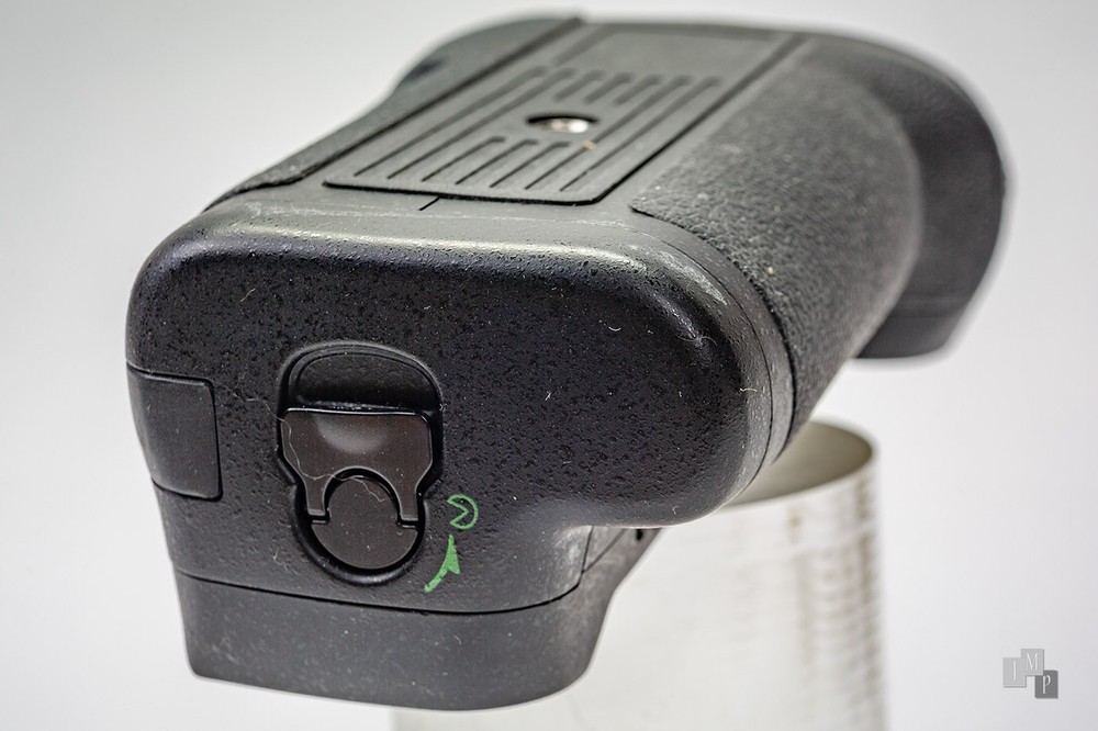Vertical Battery Grip & Caddy for Nikon D800 D800E - Good condition