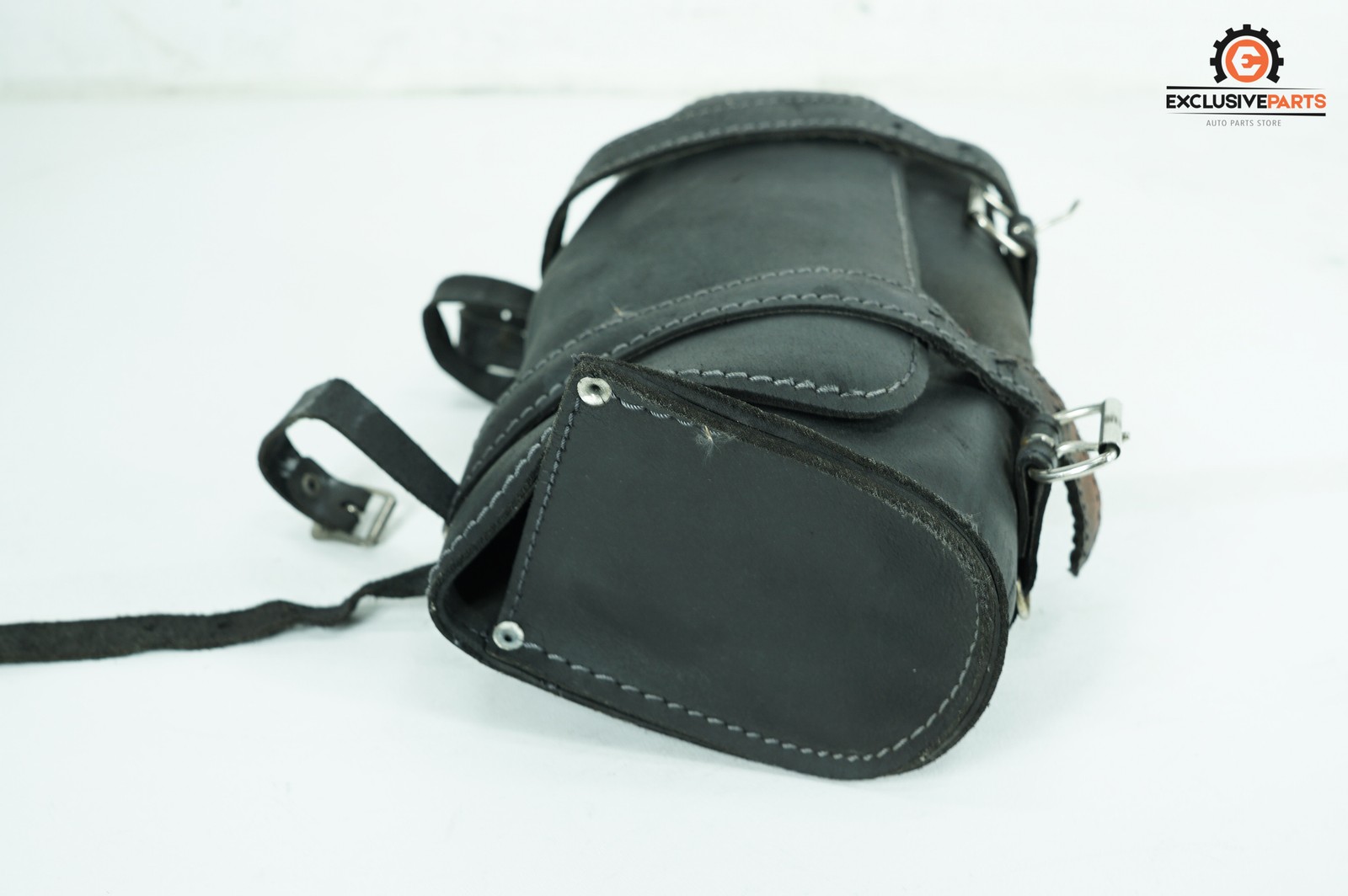 2002 Harley-Davidson Sportster XL1200 OEM Front Onboard Tool Bag Leather Storage