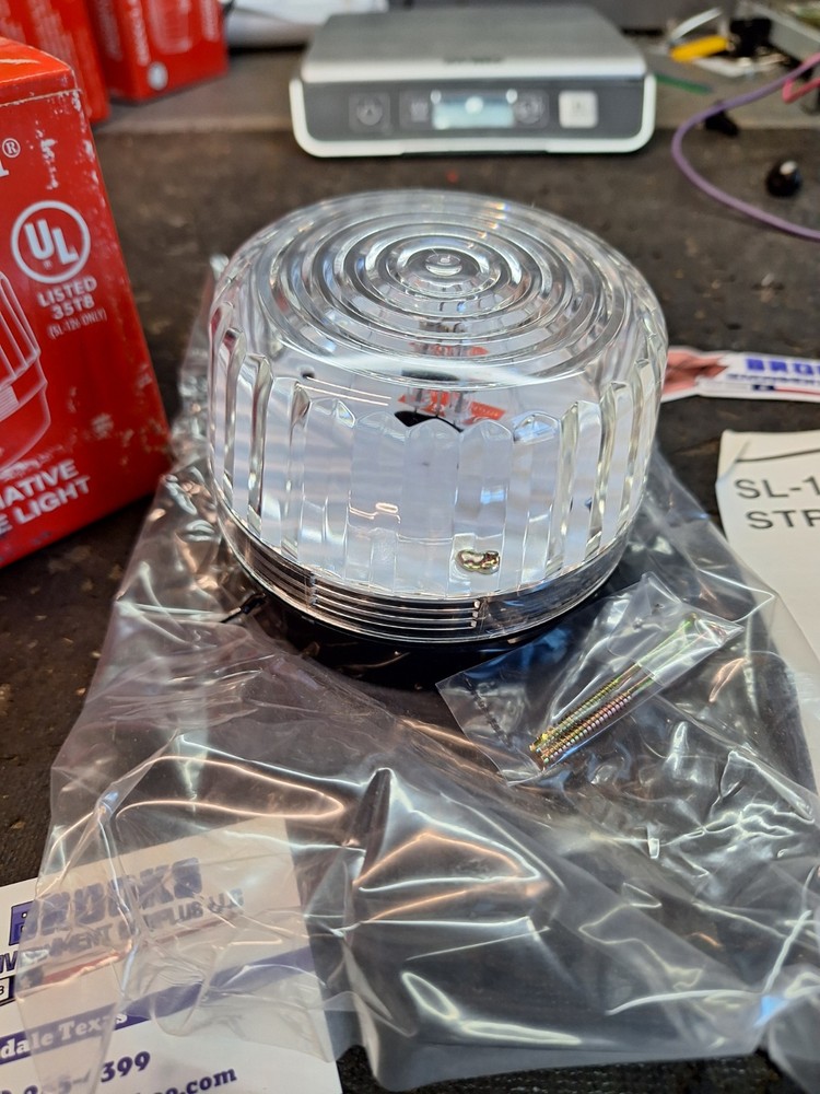 Seco Larm Informative Strobe Light CLEAR NEW