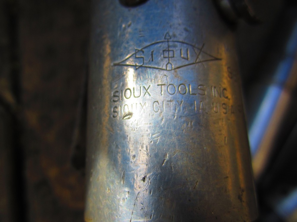 SIOUX TOOLS INC PNEUMATIC DRIVERS L2205