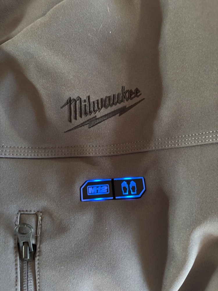 MILWAUKEE TOUGHSHELL HEATED EXTRA LARGE JACKET OPEN BOX WITH BATTERY & CHARGER