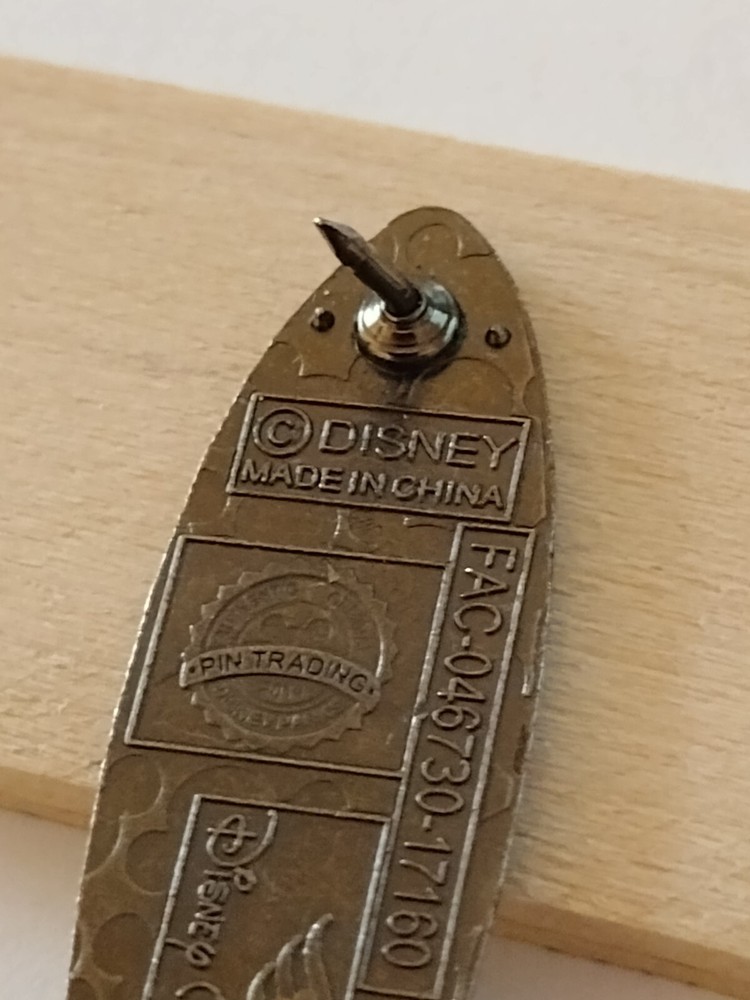 Mickey Mouse Disney Surfboard Collection Lapel Pin