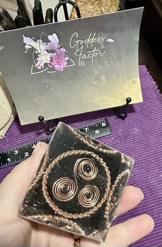 Small Orgonite And Tensor Ring W/Shungite Pyramid - Hemetite