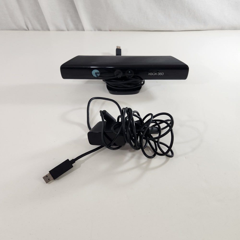 Xbox 360 Kinect Microsoft Model 1414 Motion Sensing Gaming Controller Untested