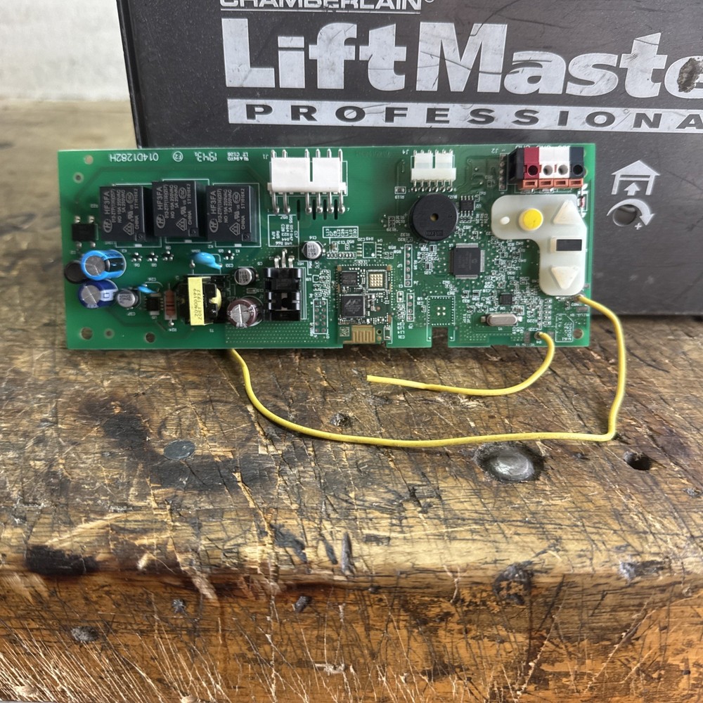 50ACCL1 1/29/2000 Master Logic board Yellow learn button