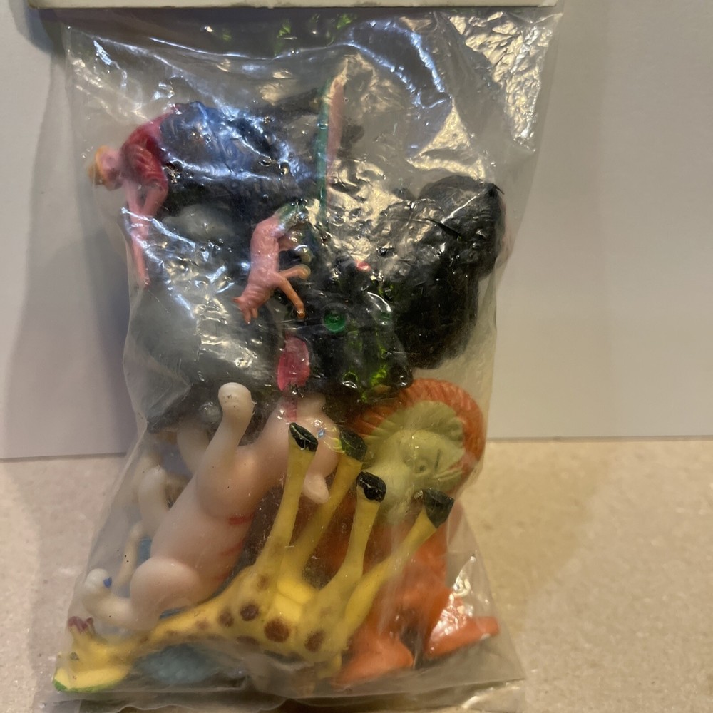 Jungle Animals Cake Toppers Magic Line